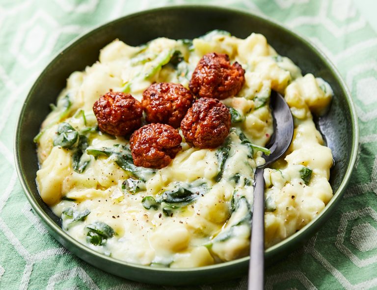 Meatballs with goulash cream and spinach potato stew